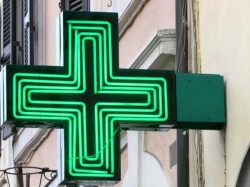 FARMACIA: criteri di indennità di avviamento speciali anche se trasferita tramite testamento