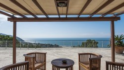 Rinunzia abdicativa ex art. 1104 c.c. alle quote di multiproprietà