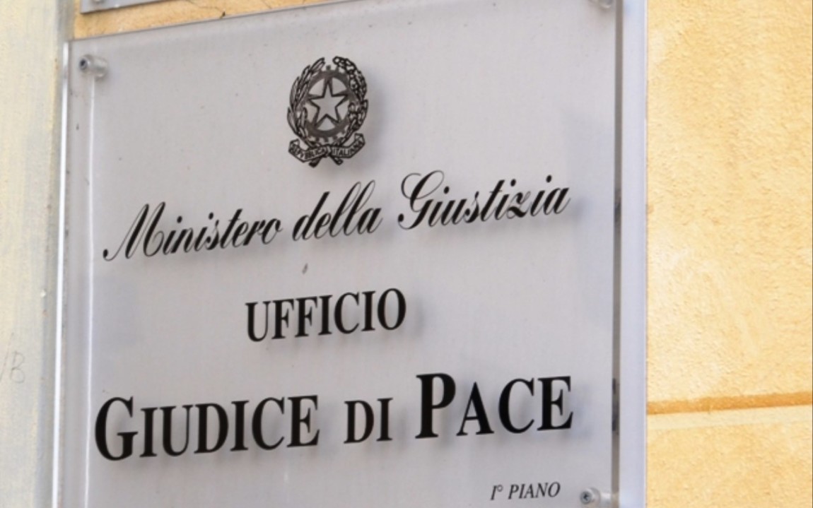 Associazione Nazionale Giudici di Pace v. Italy