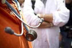 La natura del rapporto di lavoro dei medici iscritti ad una scuola di specializzazione