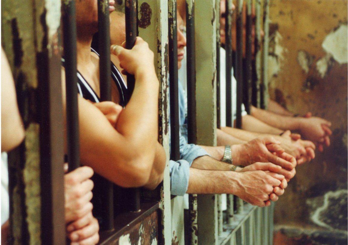 Pene sostitutive alla detenzione: svolta per i minorenni