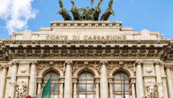 Notifica ex art. 143 c.p.c.: invalida in assenza di una concreta attività di ricerca da parte dell’Ufficiale Giudiziario