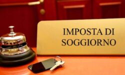 Depenalizzazione. L’albergatore risponde penalmente per l’omesso versamento dell’imposta di soggiorno?