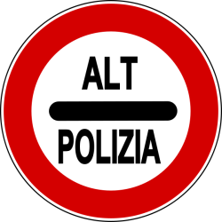 ALT DELLA POLIZIA: non fermarsi configura resistenza a pubblico ufficiale