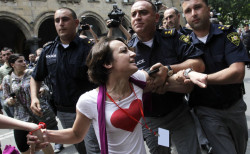 March against homophobia: police failed to protect participants from violent attacks of counter-demonstrators