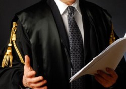 Esame avvocato: violazione dell’anonimato e ammissione con riserva agli orali. Lo dice il Consiglio di Stato.