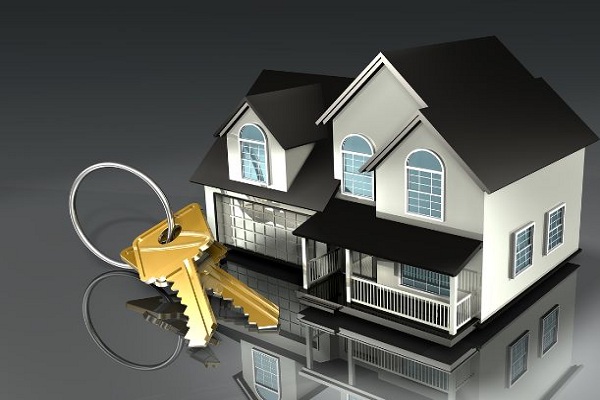 La casa costruita in comunione è del coniuge che possiede il terreno