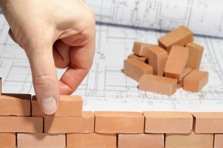 Permesso di costruire e rapporti intersoggettivi di diritto privato