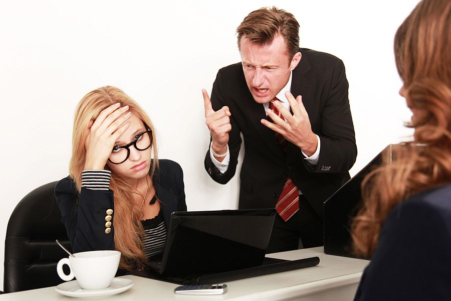 Rimproveri del datore di lavoro: no ai maltrattamenti