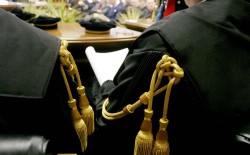 Esame avvocato: anche a Catania il voto numerico non basta
