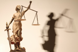 La responsabilità del produttore. Un’analisi comparatistica (Tesi di laurea)