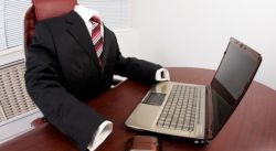 Assenze ingiustificate del consigliere comunale e decadenza dalla carica