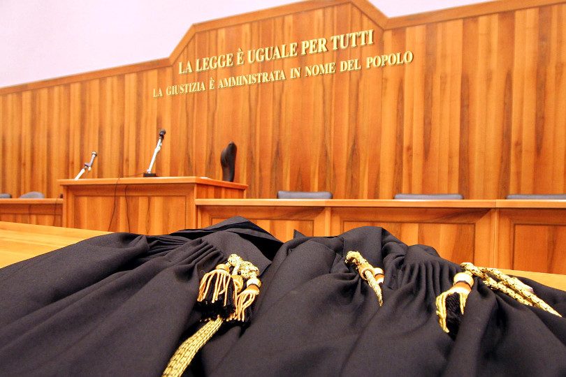 Lo status di imputato come condizione ex lege impeditiva per il reclutamento nelle forze armate