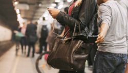 Furto aggravato: per le SS.UU. occorre l’abilità straordinaria e non la semplice distrazione