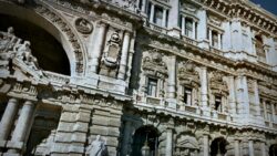 Supercondominio e sottosuolo: la Cassazione fa chiarezza