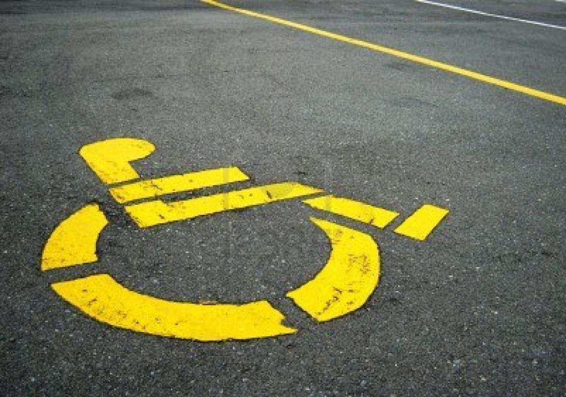Il Comune deve tutelare il parcheggio dei disabili