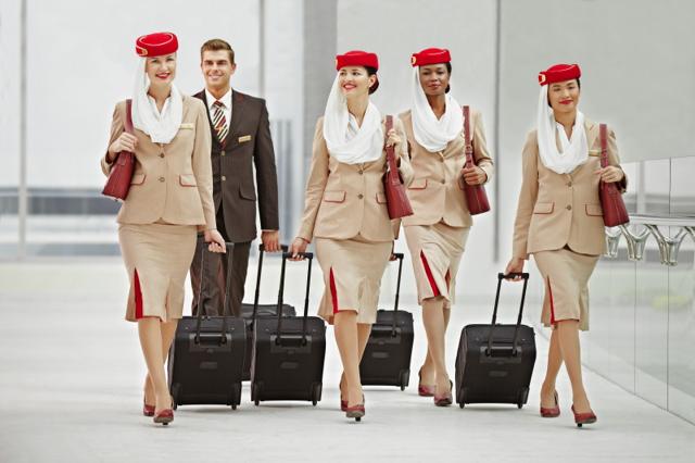 Air France: nessun obbligo di velo per le hostess durante il volo Parigi-Teheran
