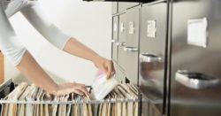 Il diritto di accesso agli atti e ai documenti della pubblica amministrazione tra profili di trasparenza amministrativa e diritto di difesa