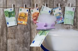 Autoriciclaggio: sussiste anche se i proventi del reato presupposto sono investiti in operazioni societarie tracciabili