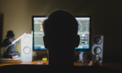 Cyber, timoniere in rotta verso i confini della privacy