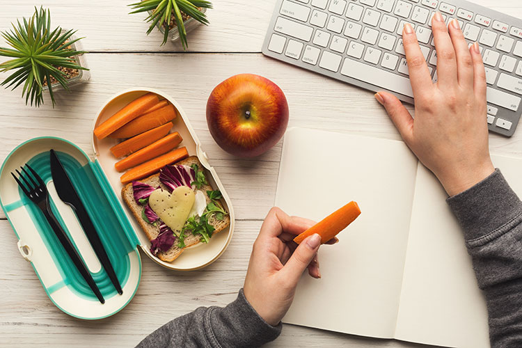 Lo smart worker ha diritto ai buoni pasto?