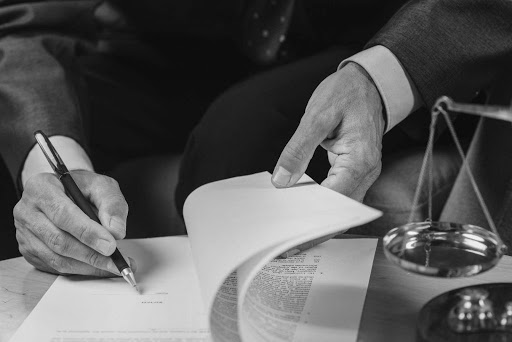 Occultamento e distruzione di documenti contabili: le condotte sanzionate e i termini di prescrizione