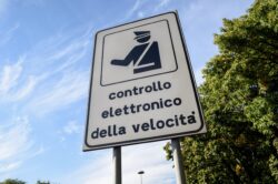 Quando non pagare la multa: omessa omologazione dell’autovelox