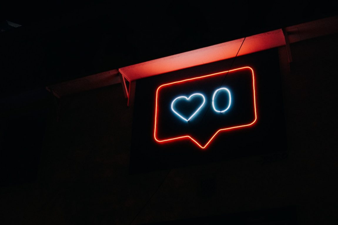 L’amore ai tempi dei social network: la truffa romantica