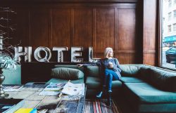 Il furto in albergo: chi è civilmente responsabile?