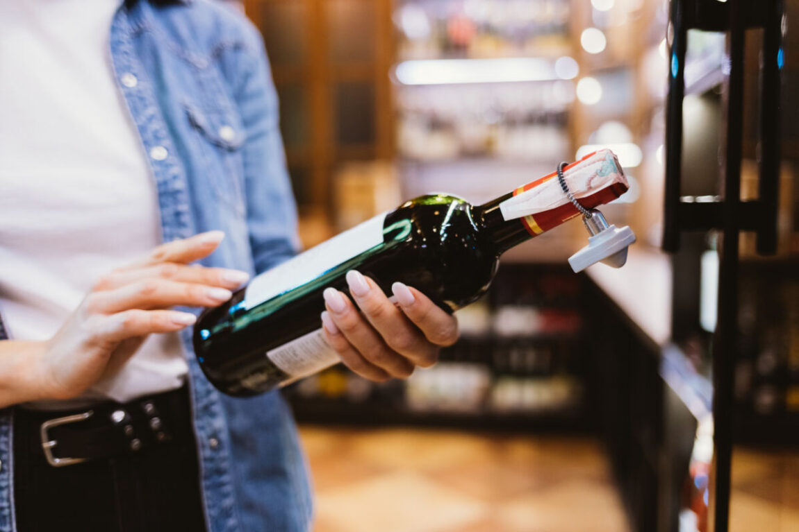 Etichette dei vini: le novità in vigore dall’8 dicembre 2023